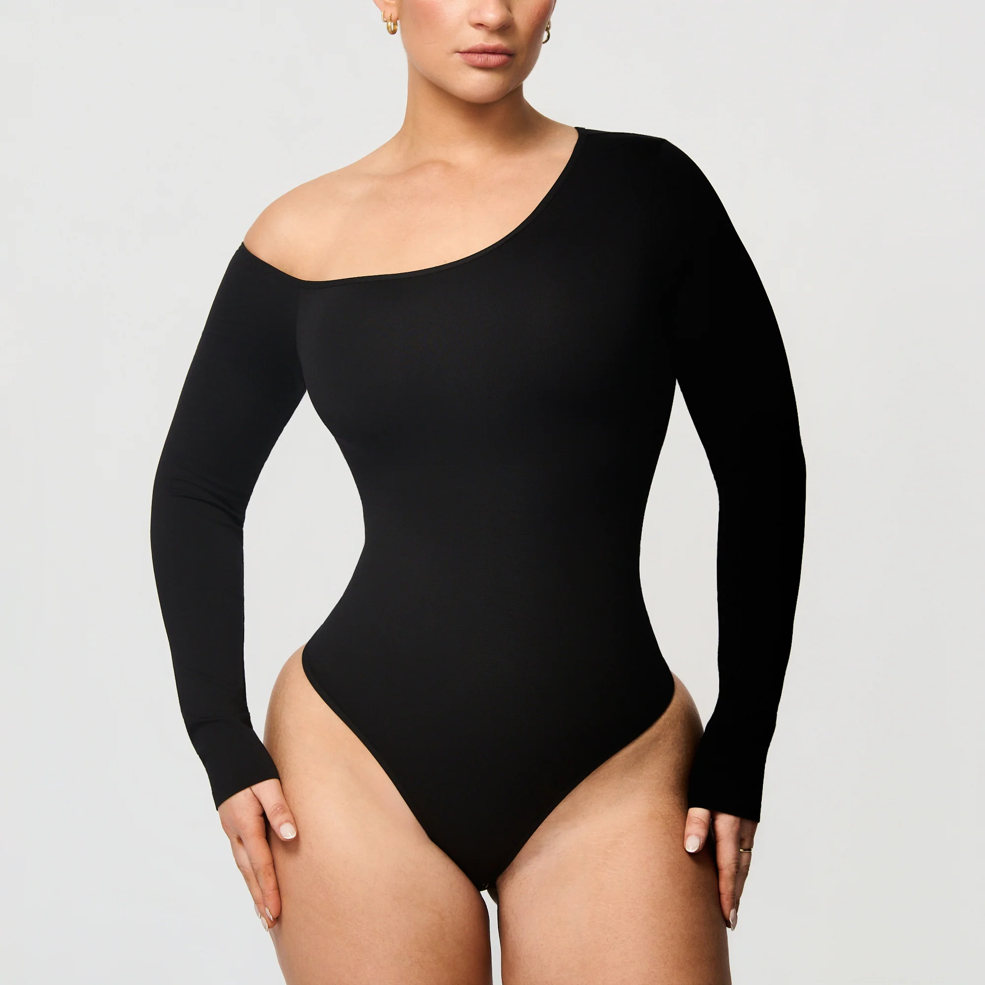 Elegant body med off-shoulder - Image 4