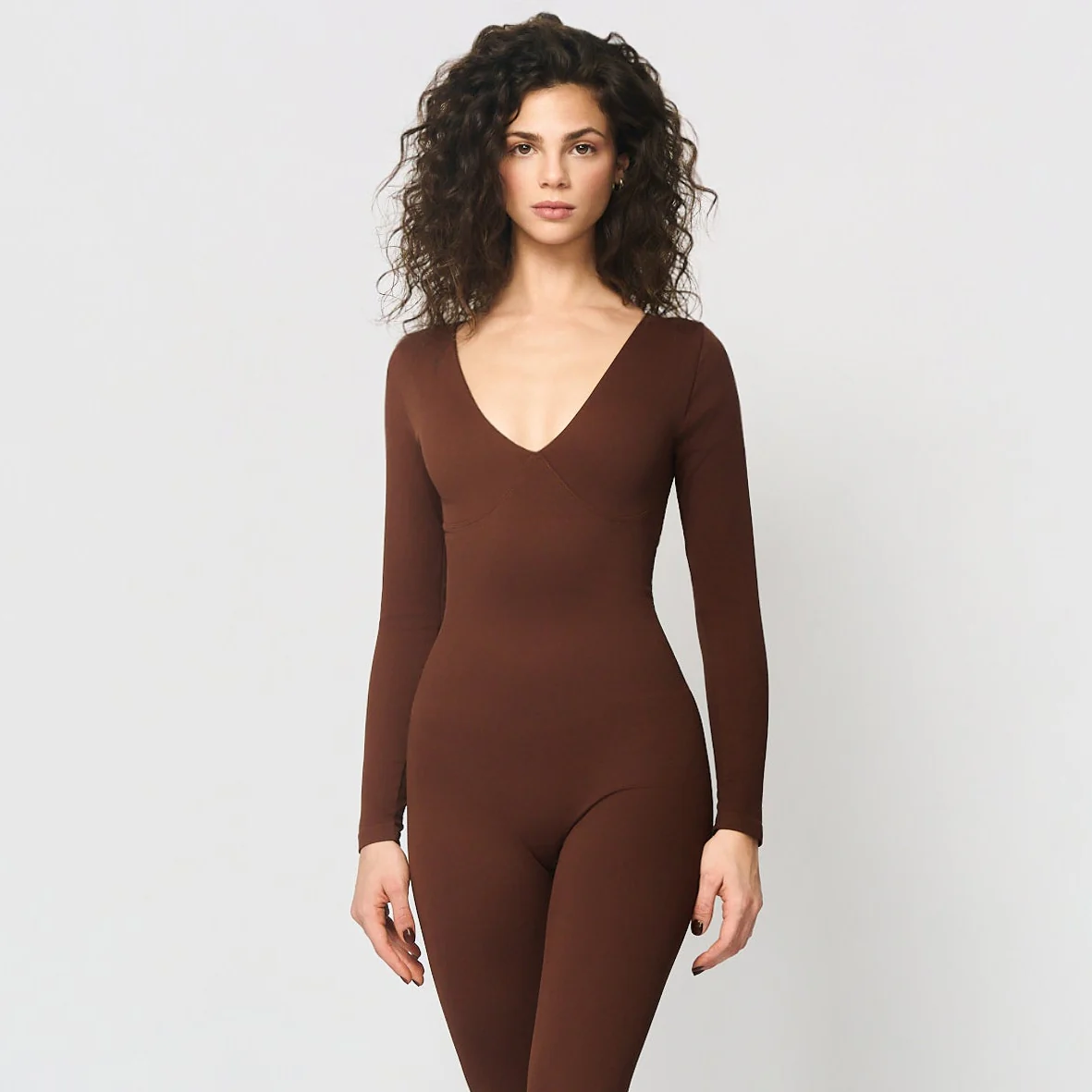Shaping jumpsuit med V-utringning - Image 10