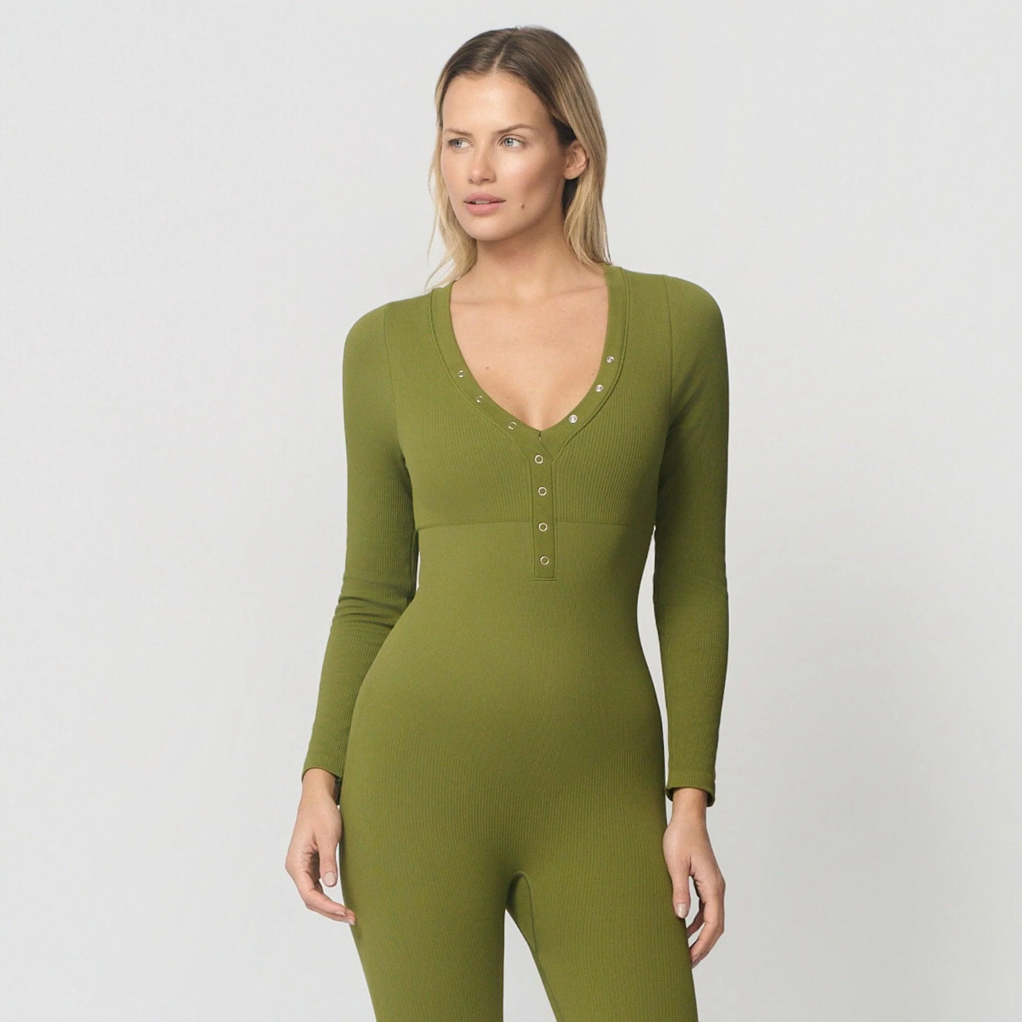 Shaping jumpsuit med knapper - Image 12