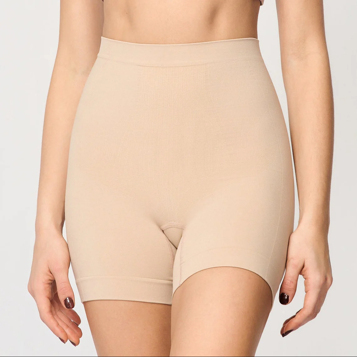 Shaping shorts med lett støtte - Image 19