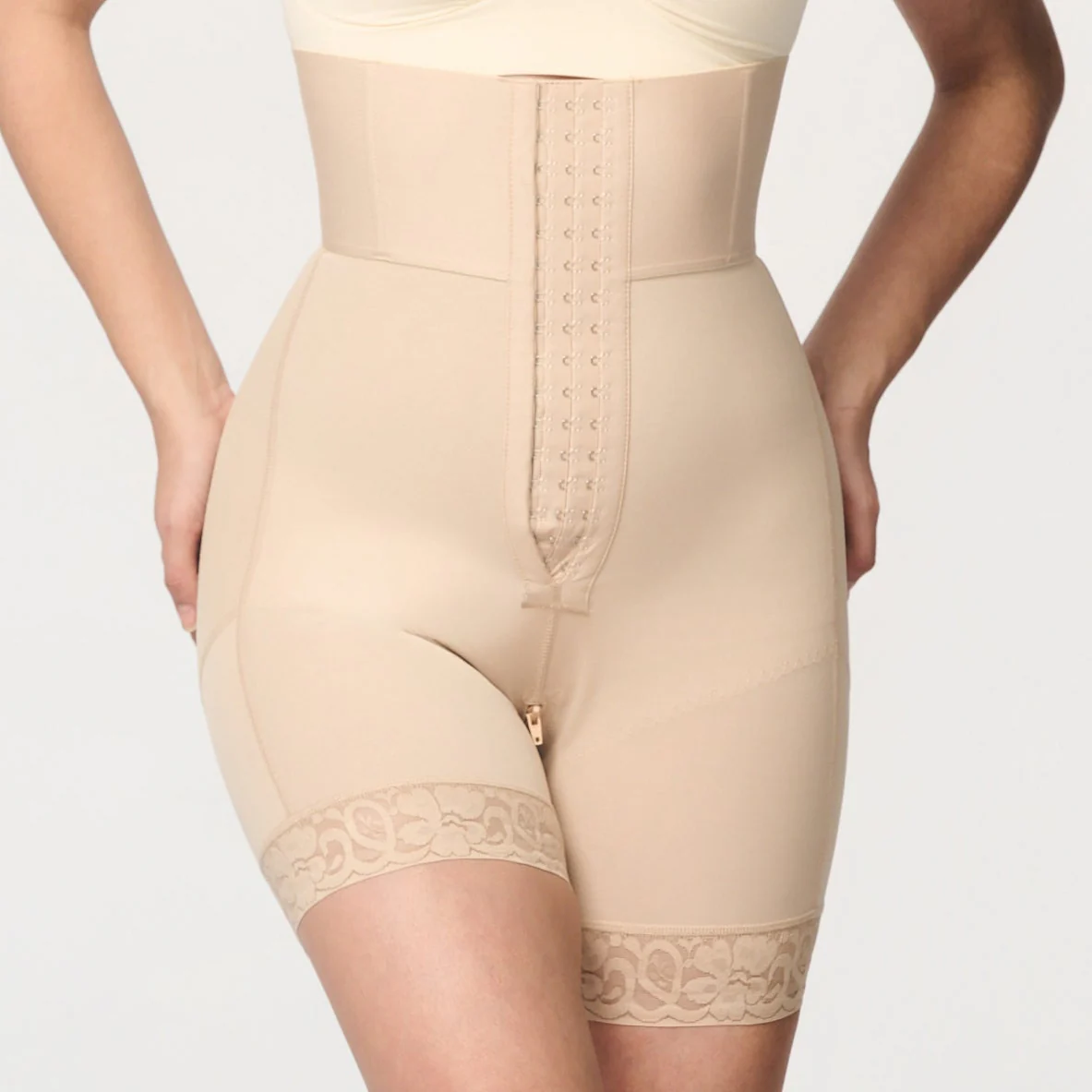 Shapingshorts med korsett - Image 2