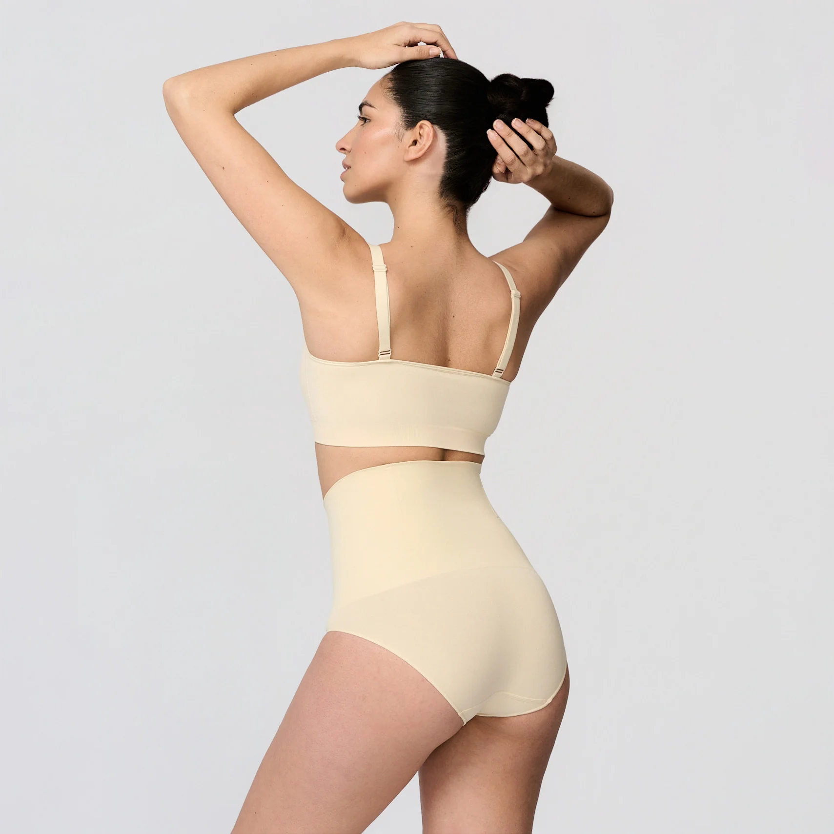 Shapingtruse i resirkulert nylon - Image 3