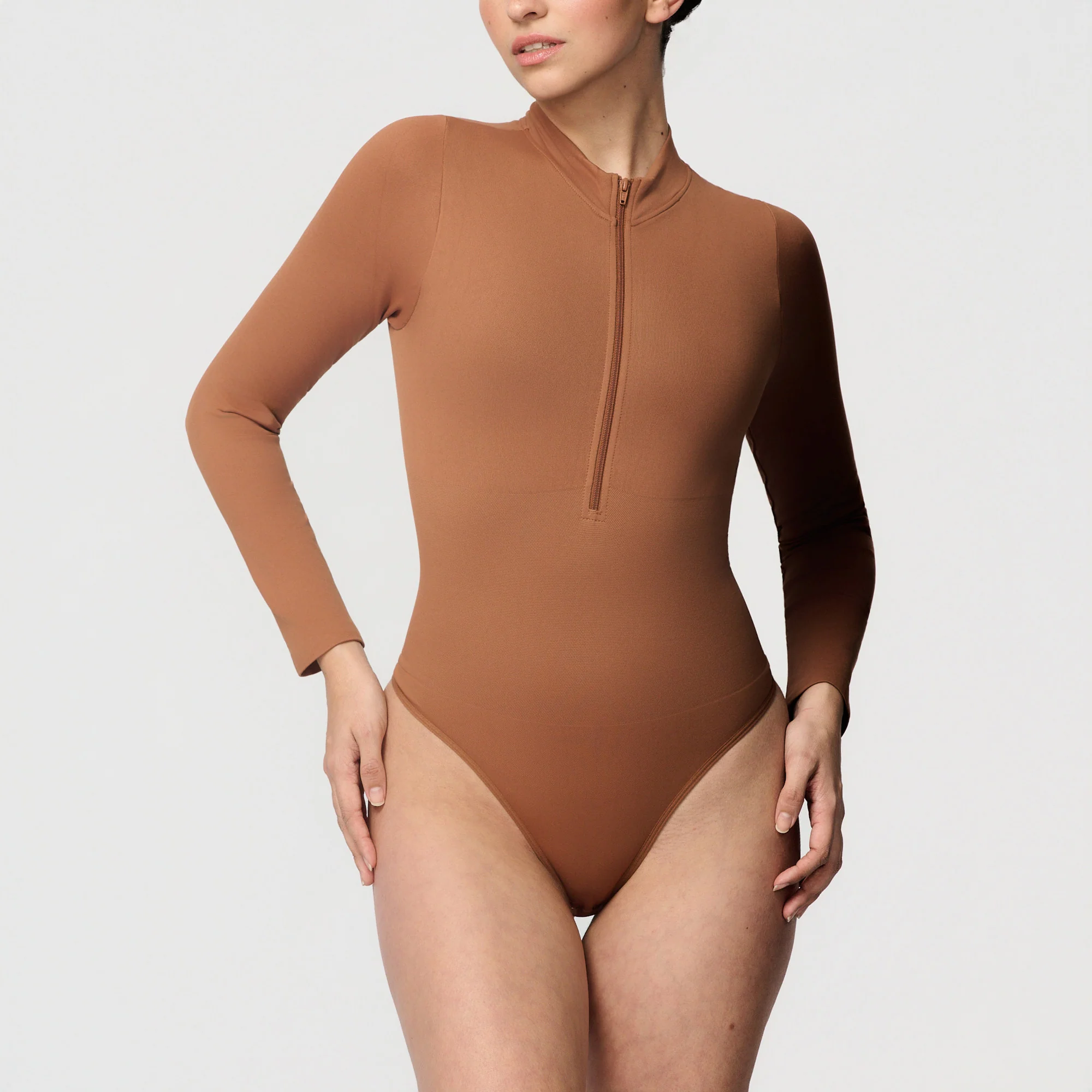 Sømløs body med glidelås og lange ermer - Image 4