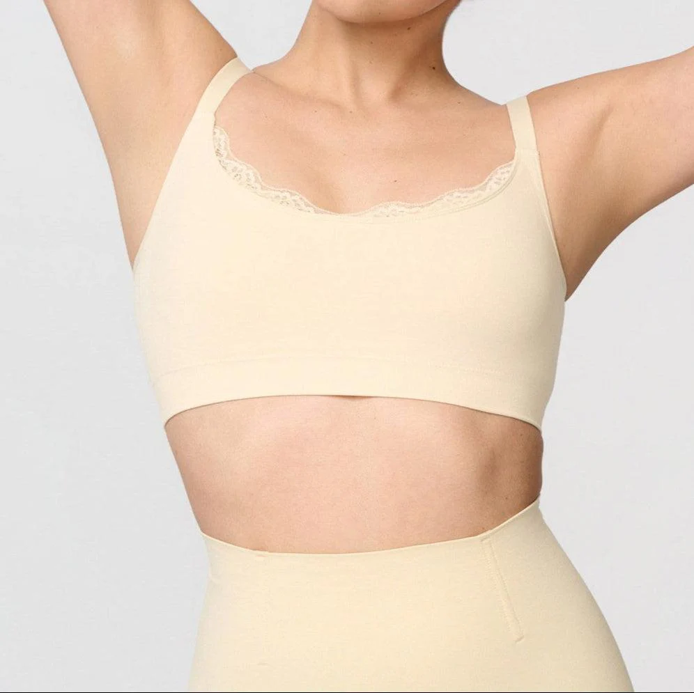 Sømløs bralette med blonder - Image 7