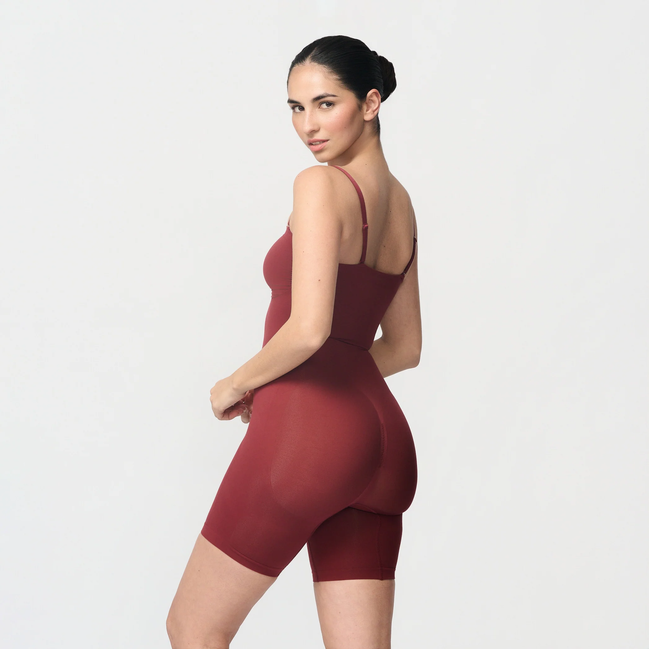 Sømløs shaping-body med løft og støtte - Image 7