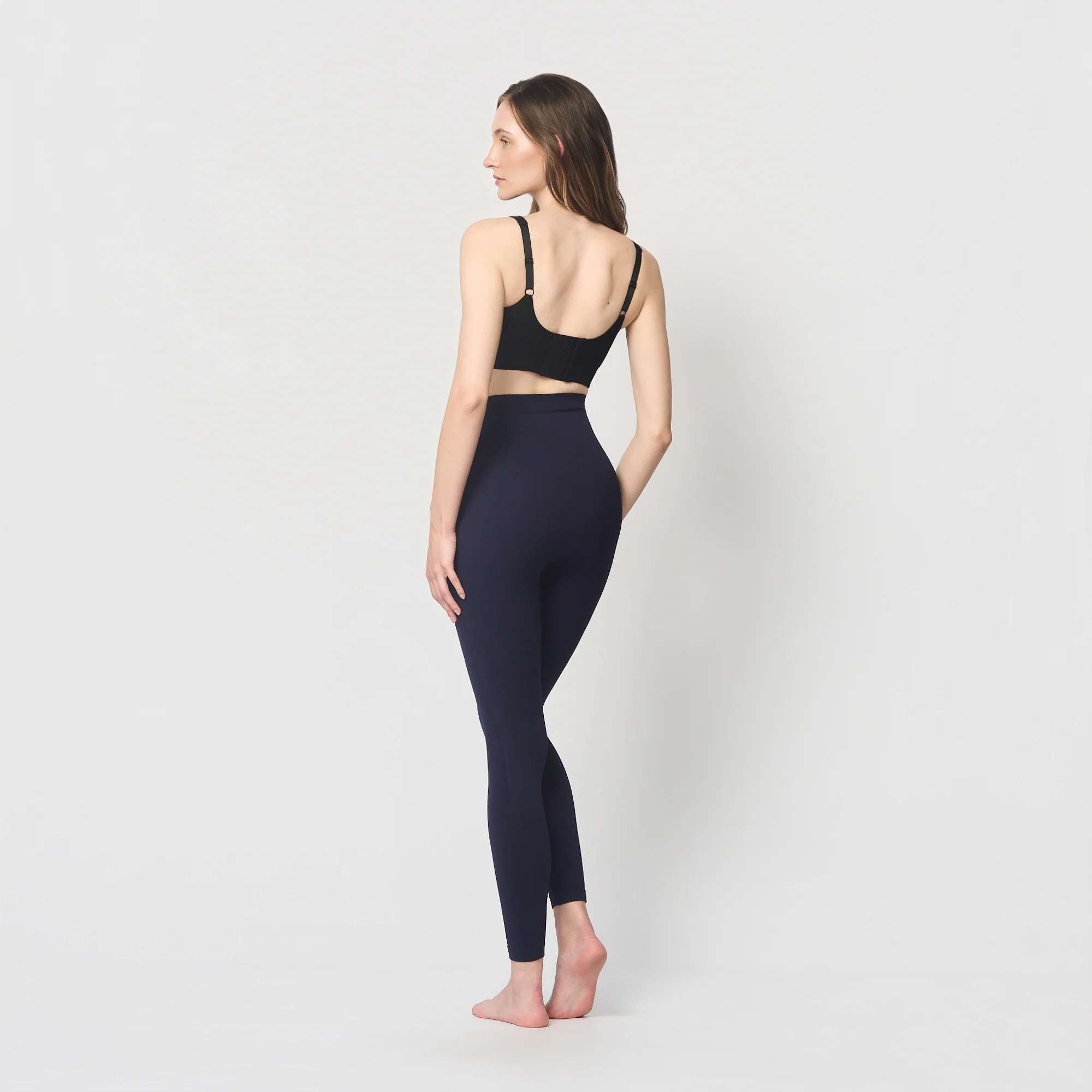 Sømløs shapingleggings med høyt liv - Image 17