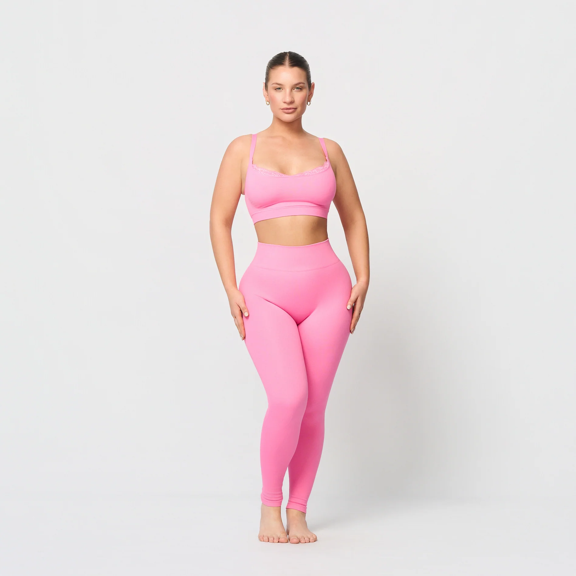 Sømløs bralette med blonder - Image 27